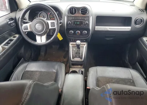 2015 Jeep Compass Latitude z USA, uszkodzony, nr VIN 1C4NJDEB1FD271591